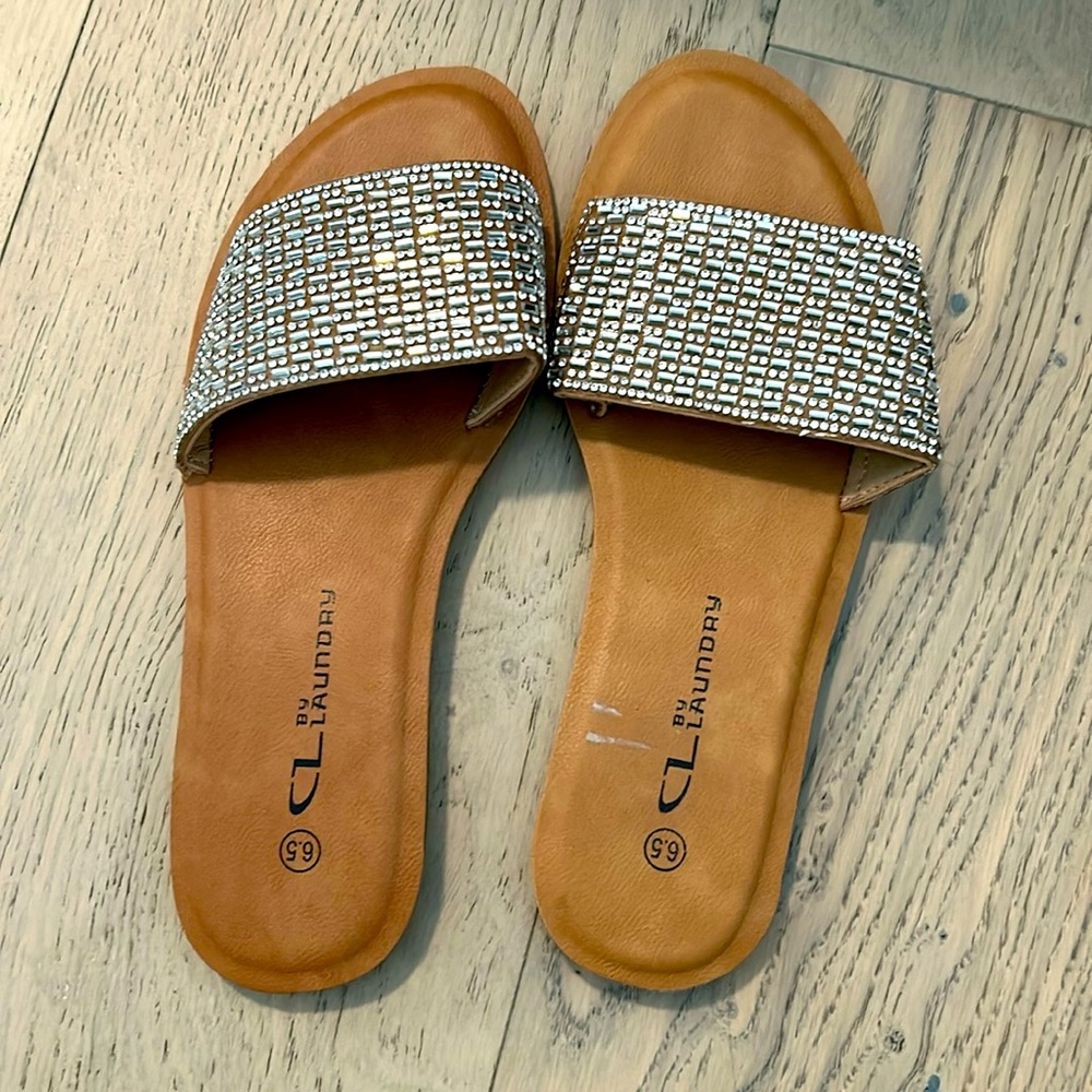 CL by laundry silver sparkle sandals